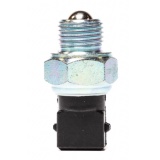 Выключатель света заднего хода (АВТОЭЛЕКТРИКА)