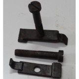 Болт с шайбой на ролик поршня 10.204