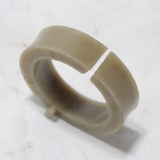 Втулка пластиковая разрезная шнека бункера