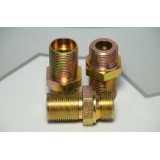 Штуцер М14хМ14 (соединитель трубы 8)