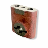 240-1007151-Б  СТОЙКА ОСИ КОРОМЫСЕЛ КРАЙНЯЯ С ОТВЕРСТИЕМ