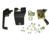 80-6105010-01 ЗАПОРНОЕ УСТРОЙСТВО ДВЕРИ ПРАВОЙ