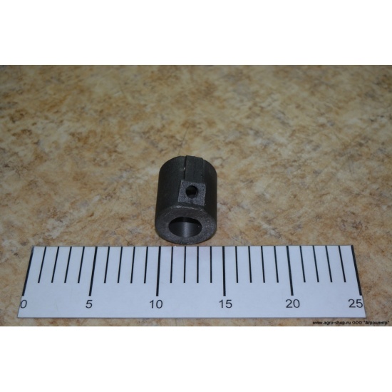 Букса (ОС-11-012) передача от катков СЗП-3,6 - 1