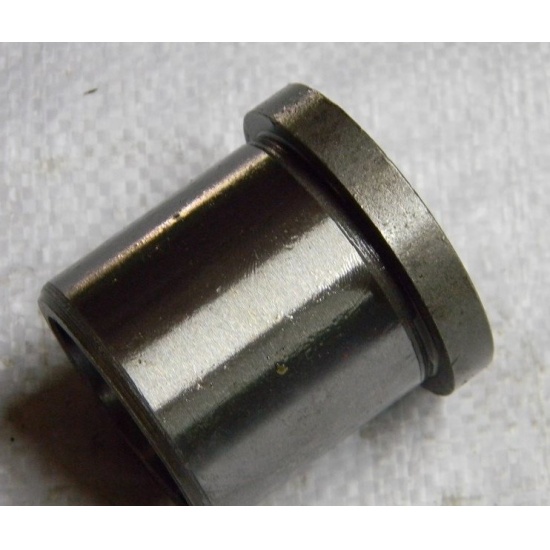 Втулка балансира Т-25 - 1