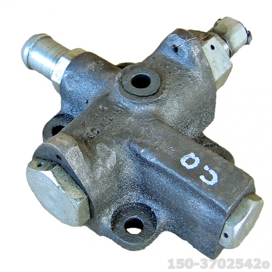 Распределитель перепускной КПП Т-150 2-отвер. - 1