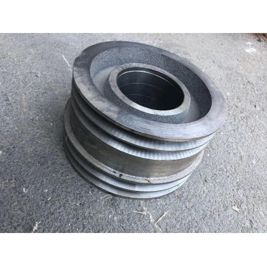 Шкив 4-руч к/привода молотилки ступенька в средине между ручьями (МЕЛ) - 1