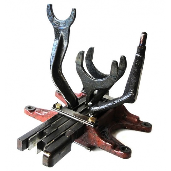 50-1702080-А КОРПУС ВИЛОК В СБОРЕ - 1