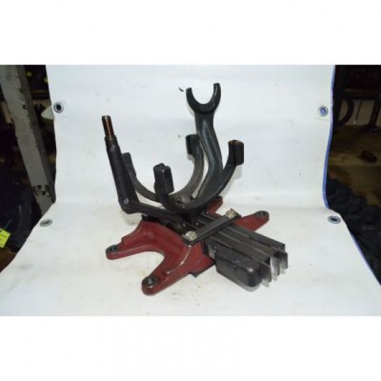 74-1702080 КОРПУС ВИЛОК - 1