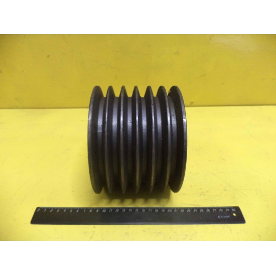 Ось 142.30.08.609 обводного шкива 142.30.08.140 - 1