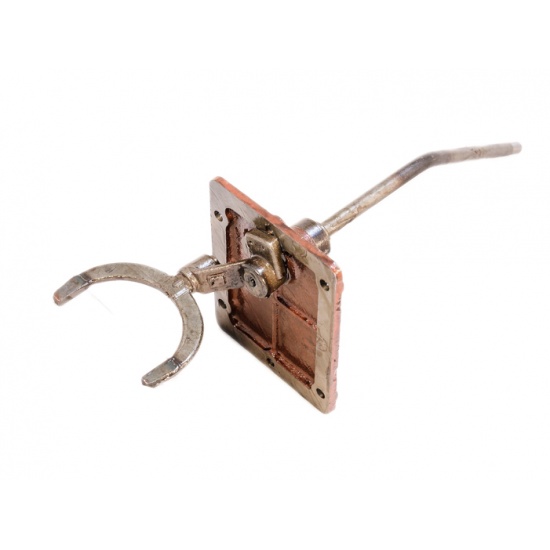 70-1723010 Крышка управления МТЗ механическим редуктором (старого образца), (А) - 1