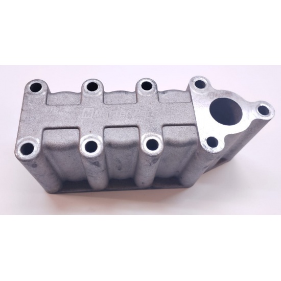 Крышка нижняя гидрораспределителя Р80 3-х секционный с отливом "утюг" - 1